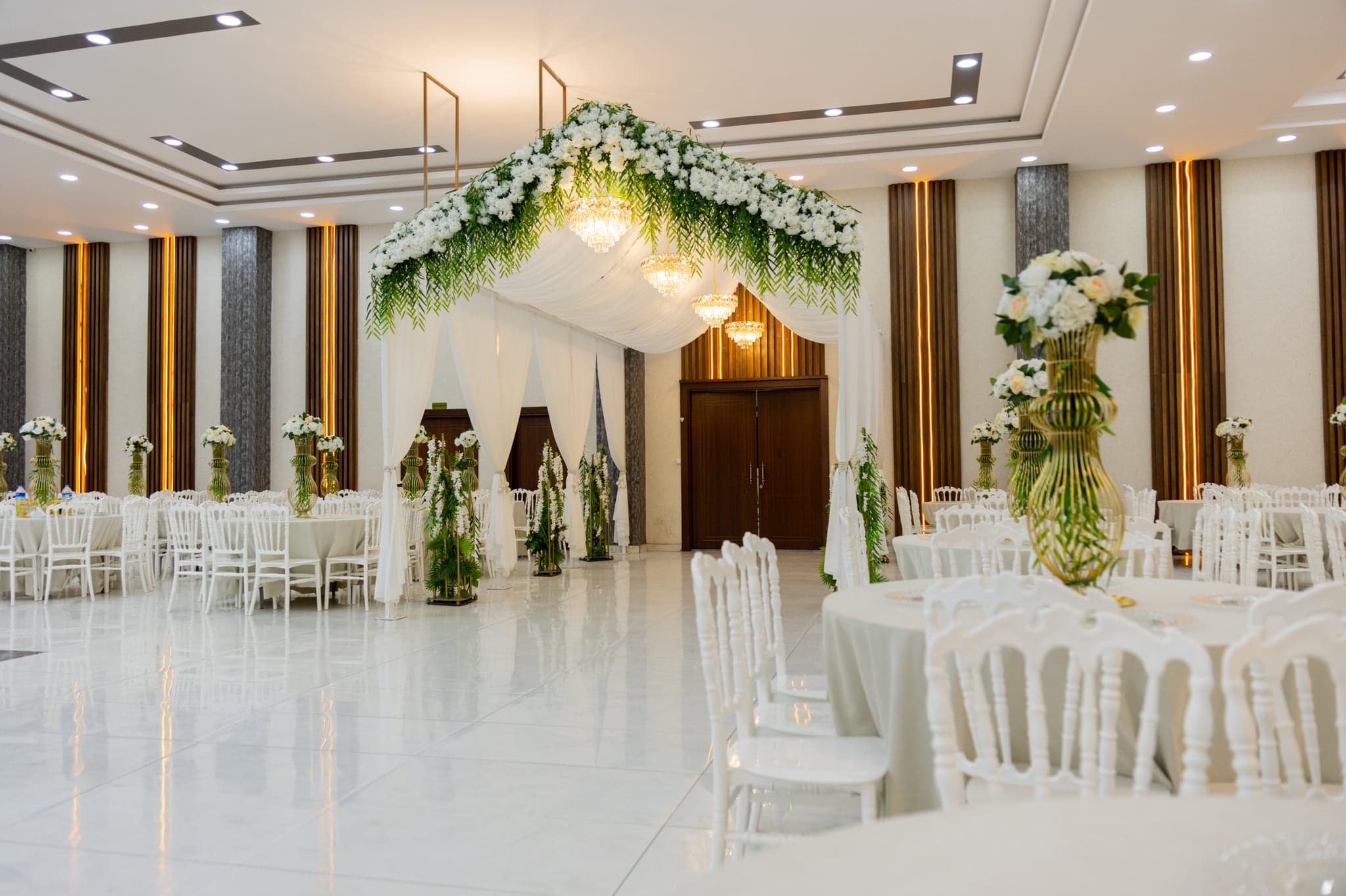 Golden Wedding VIP Geniş Açı Salon Görünümü